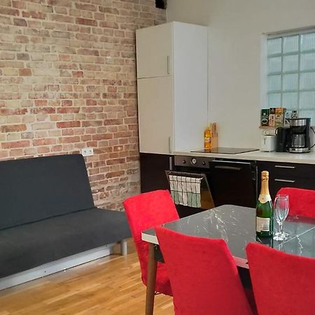 Cozynite Premium Apartment Stadthalle เวียนนา ภายนอก รูปภาพ