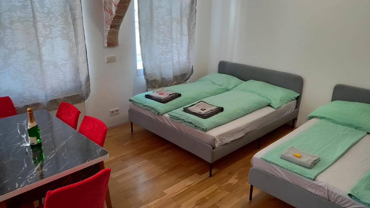Cozynite Premium Apartment Stadthalle เวียนนา ภายนอก รูปภาพ